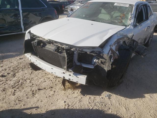 Photo 9 from auction – 2018 CHRYSLER 300 LIMITE with VIN 2C3CCAKG7JH177294