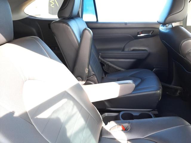 Photo 6 from auction – 2022 TOYOTA HIGHLANDER with VIN 5TDHZRAH3NS090203