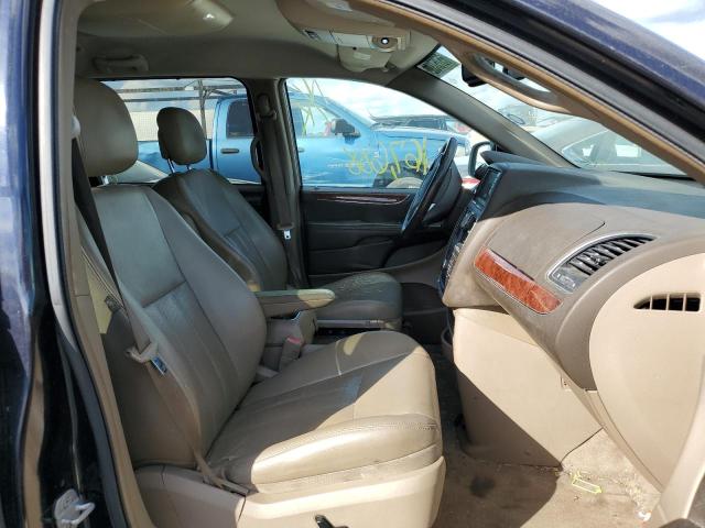 Photo 5 from auction – 2011 CHRYSLER TOWN & COU with VIN 2A4RR8DG3BR630634