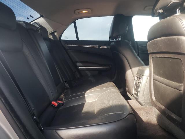 Photo 6 from auction – 2018 CHRYSLER 300 LIMITE with VIN 2C3CCAKG1JH268092