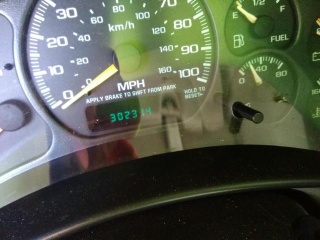 Photo 8 from auction – 2000 CHEVROLET SILVERADO with VIN 2GCEC19T7Y1357336