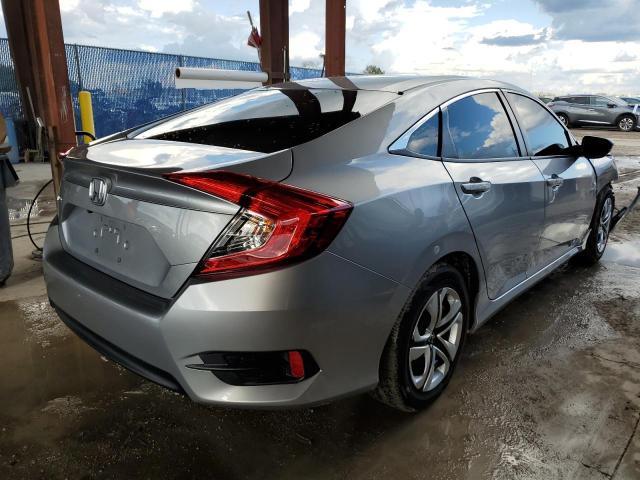 Photo 4 from auction – 2018 HONDA CIVIC LX with VIN 19XFC2F50JE018619