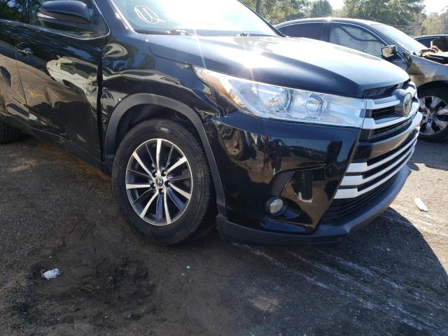 Photo 9 from auction – 2018 TOYOTA HIGHLANDER with VIN 5TDKZRFH0JS545372