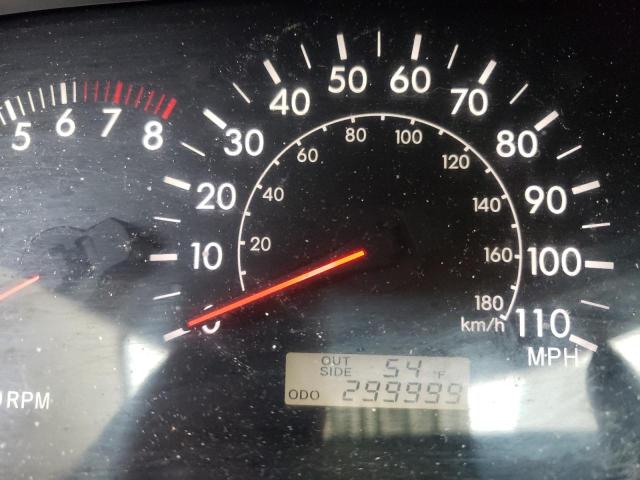 Photo 8 from auction – 2005 TOYOTA COROLLA CE with VIN 2T1BR32E35C551805