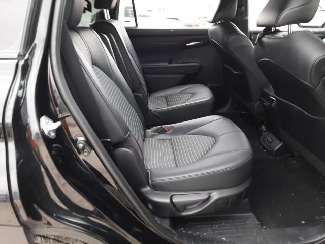 Photo 6 from auction – 2021 TOYOTA HIGHLANDER with VIN 5TDJZRBH1MS057652
