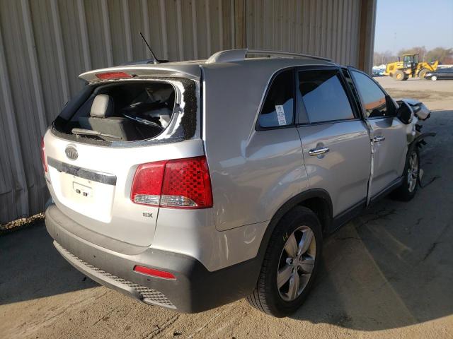 Photo 4 from auction – 2013 KIA SORENTO EX with VIN 5XYKU4A61DG326977