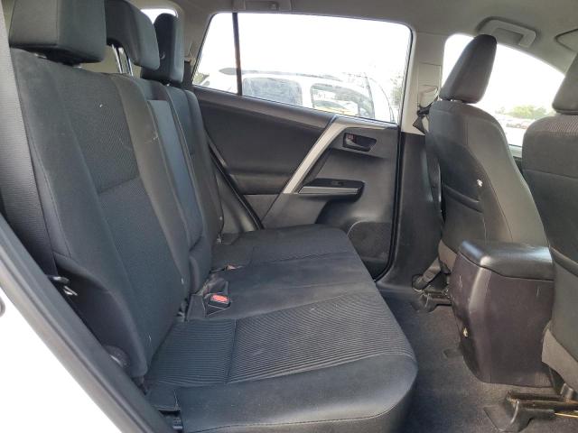 Photo 6 from auction – 2018 TOYOTA RAV4 LE with VIN 2T3ZFREV6JW437397