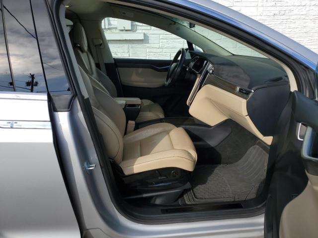 Photo 5 from auction – 2016 TESLA MODEL X with VIN 5YJXCBE22GF003764
