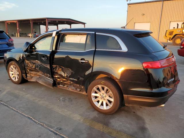 Photo 2 from auction – 2018 LINCOLN MKT with VIN 2LMHJ5NK4JBL02673