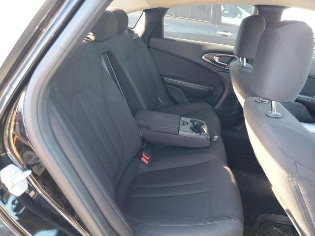 Photo 6 from auction – 2015 CHRYSLER 200 LIMITE with VIN 1C3CCCABXFN572134