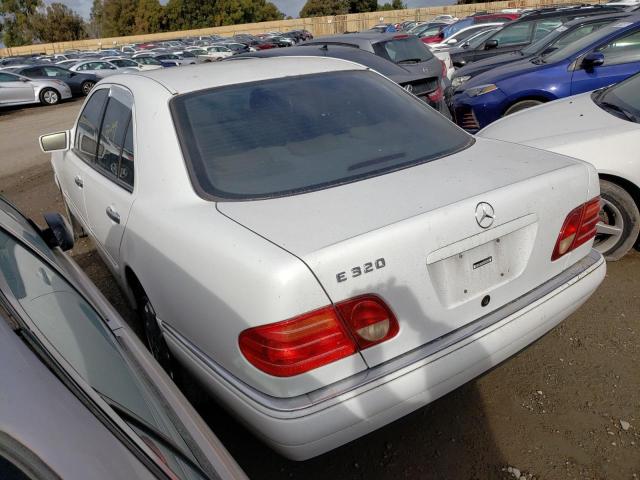 Photo 3 from auction – 1999 MERCEDES-BENZ E 320 with VIN WDBJF65H1XA735092