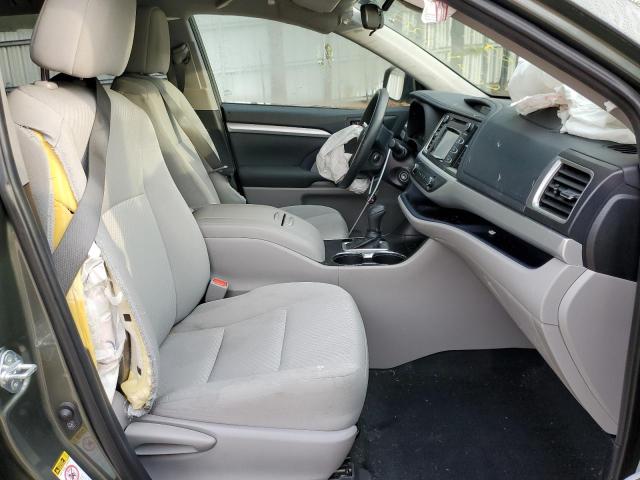 Photo 5 from auction – 2019 TOYOTA HIGHLANDER with VIN 5TDZARFH6KS047880