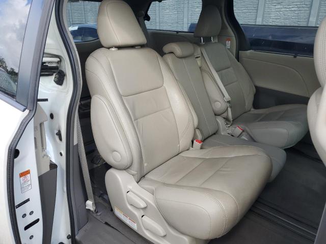 Photo 6 from auction – 2015 TOYOTA SIENNA XLE with VIN 5TDYK3DC4FS617376