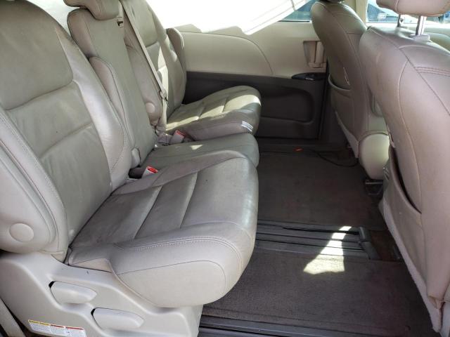 Photo 6 from auction – 2017 TOYOTA SIENNA XLE with VIN 5TDYZ3DC0HS811644