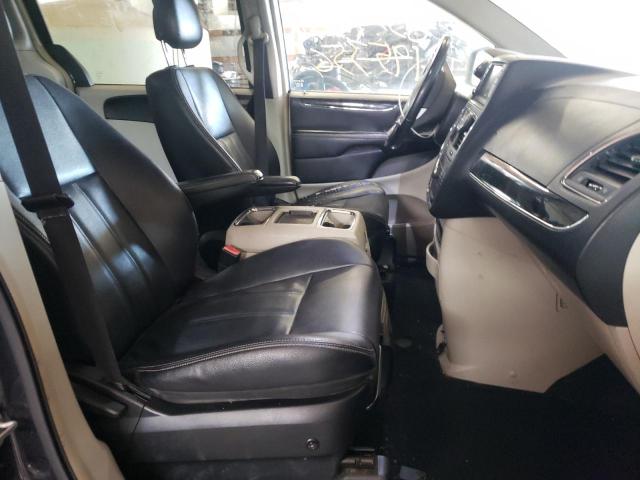 Photo 5 from auction – 2014 CHRYSLER TOWN & COU with VIN 2C4RC1BG4ER382108