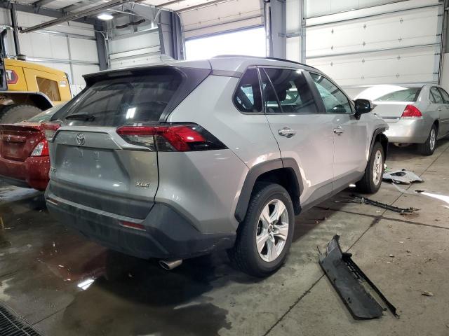 Photo 4 from auction – 2019 TOYOTA RAV4 XLE with VIN 2T3W1RFV0KW031908