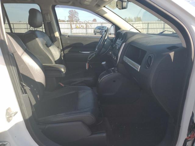 Photo 5 from auction – 2017 JEEP COMPASS LA with VIN 1C4NJDEB9HD107377