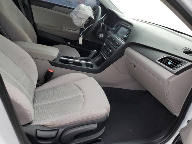 Photo 5 from auction – 2016 HYUNDAI SONATA SE with VIN 5NPE24AF7GH361619