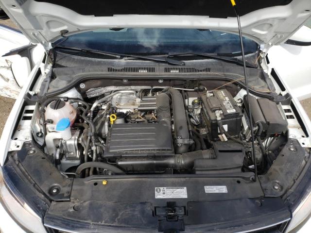 Photo 7 from auction – 2017 VOLKSWAGEN JETTA S with VIN 3VW2B7AJ4HM387645