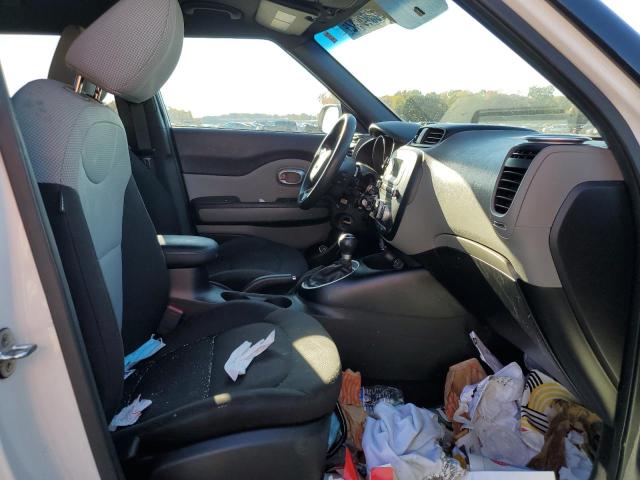 Photo 5 from auction – 2015 KIA SOUL with VIN KNDJN2A26F7221197