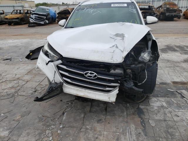 Photo 7 from auction – 2017 HYUNDAI TUCSON LIM with VIN KM8J33A25HU476693
