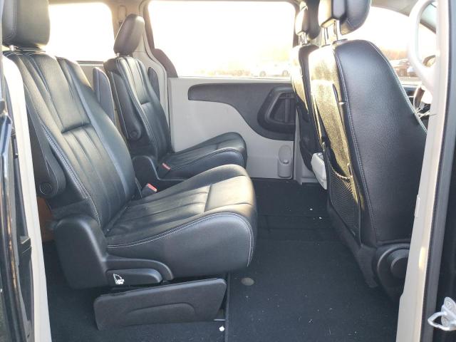 Photo 6 from auction – 2014 CHRYSLER TOWN & COU with VIN 2C4RC1BG8ER247648