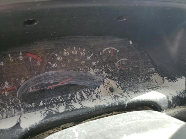 Photo 8 from auction – 2002 CHEVROLET TRACKER with VIN 2CNBJ18C026900221