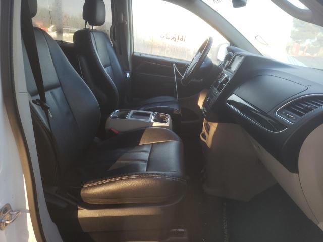 Photo 5 from auction – 2013 CHRYSLER TOWN & COU with VIN 2C4RC1BG8DR820935