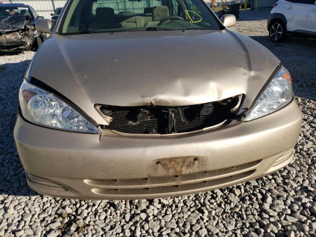 Photo 9 from auction – 2004 TOYOTA CAMRY LE with VIN 4T1BE32KX4U845622