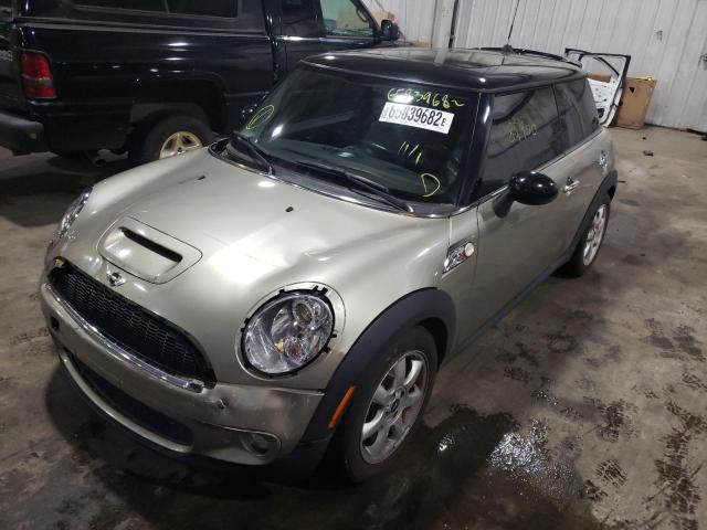 Photo 2 from auction – 2007 MINI COOPER S with VIN WMWMF73517TV31343