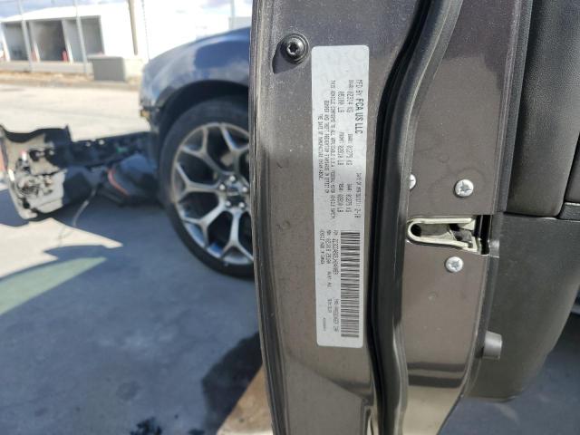 Photo 10 from auction – 2018 CHRYSLER 300 S with VIN 2C3CCABG9JH240069