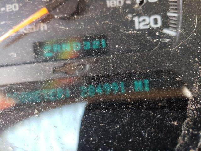 Photo 8 from auction – 2003 CHEVROLET TRAILBLAZE with VIN 1GNDS13S832121910