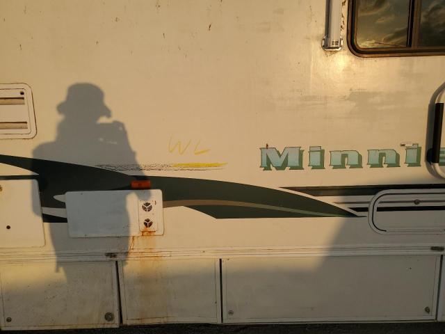 Photo 9 from auction – 2002 FORD WINNEBAGO with VIN 1FDXE45SX2HA65634
