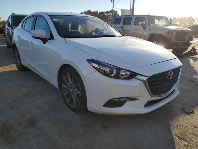 Photo 1 from auction – 2018 MAZDA 3 TOURING with VIN 3MZBN1V38JM203054