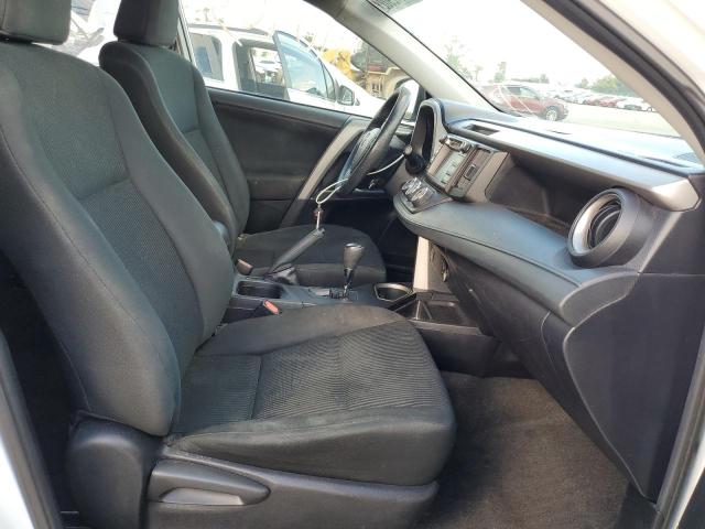 Photo 5 from auction – 2018 TOYOTA RAV4 LE with VIN 2T3ZFREV6JW437397
