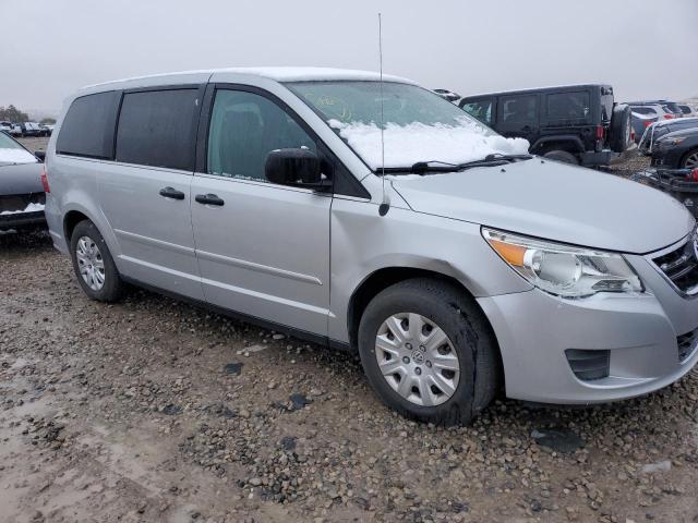 VOLKSWAGEN ROUTAN S 2011 with VIN 2V4RW4DG3BR717995 - Photo from auction