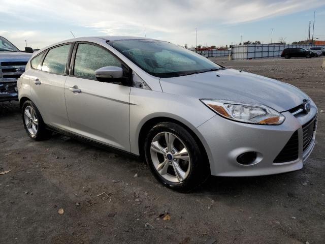 Zdjęcie 1 z aukcji – 2014 FORD FOCUS SE z VIN 1FADP3K25EL195537