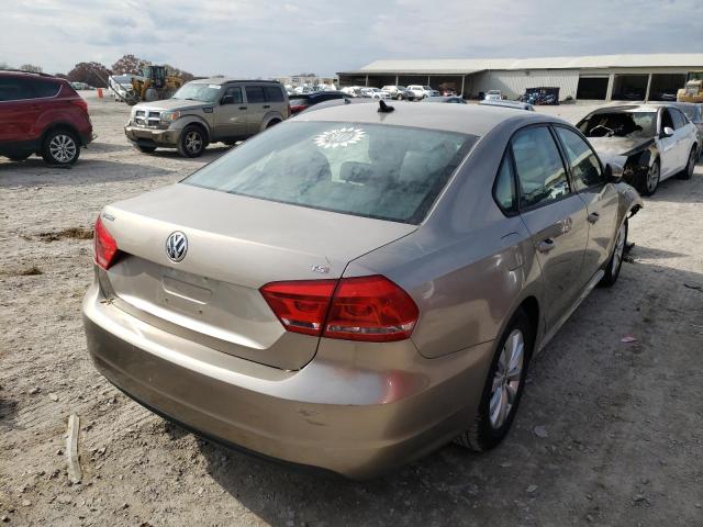 Photo 4 from auction – 2015 VOLKSWAGEN PASSAT S with VIN 1VWAT7A37FC067390