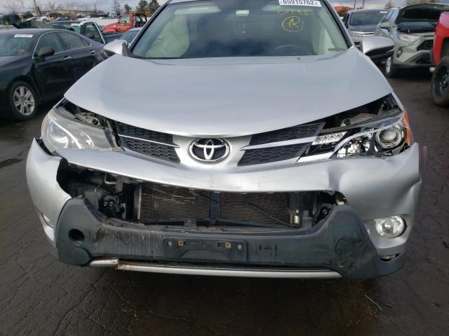 Photo 9 from auction – 2015 TOYOTA RAV4 LIMIT with VIN JTMDFREV6FD098252
