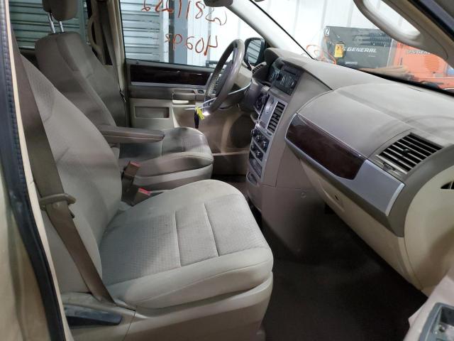 Photo 5 from auction – 2010 CHRYSLER TOWN & COU with VIN 2A4RR5DX6AR442753