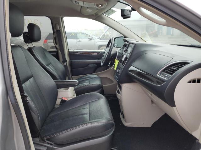 Photo 5 from auction – 2016 CHRYSLER TOWN AND C with VIN 2C4RC1BG4GR220983