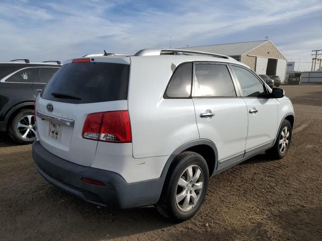 Photo 4 from auction – 2013 KIA SORENTO LX with VIN 5XYKT3A63DG401031