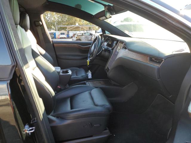 Photo 5 from auction – 2020 TESLA MODEL X with VIN 5YJXCDE21LF232748