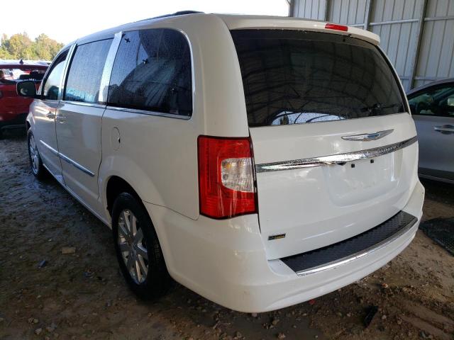 Photo 3 from auction – 2015 CHRYSLER TOWN & COU with VIN 2C4RC1BG2FR595382