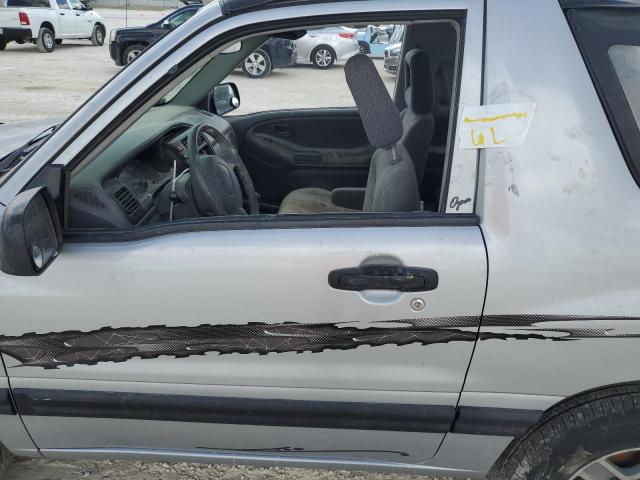 Photo 9 from auction – 2002 CHEVROLET TRACKER with VIN 2CNBJ18C026900221