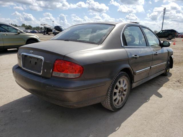Photo 4 from auction – 2004 HYUNDAI SONATA GLS with VIN KMHWF35HX4A047718