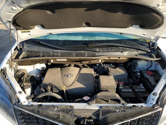Photo 7 from auction – 2018 TOYOTA SIENNA SE with VIN 5TDXZ3DC7JS963728