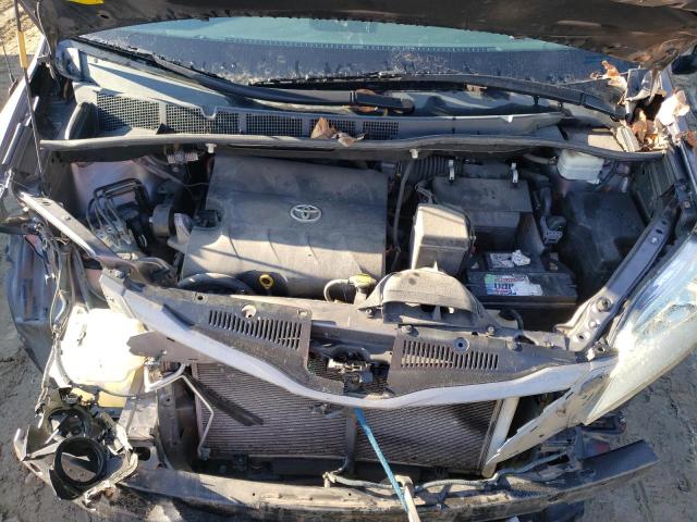 Photo 7 from auction – 2012 TOYOTA SIENNA XLE with VIN 5TDYK3DC3CS223878