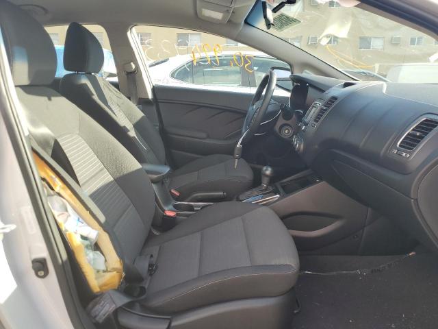 Photo 5 from auction – 2017 KIA FORTE LX with VIN 3KPFL4A73HE078411
