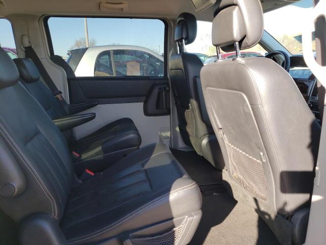 Photo 6 from auction – 2010 CHRYSLER TOWN & COU with VIN 2A4RR8D10AR422446